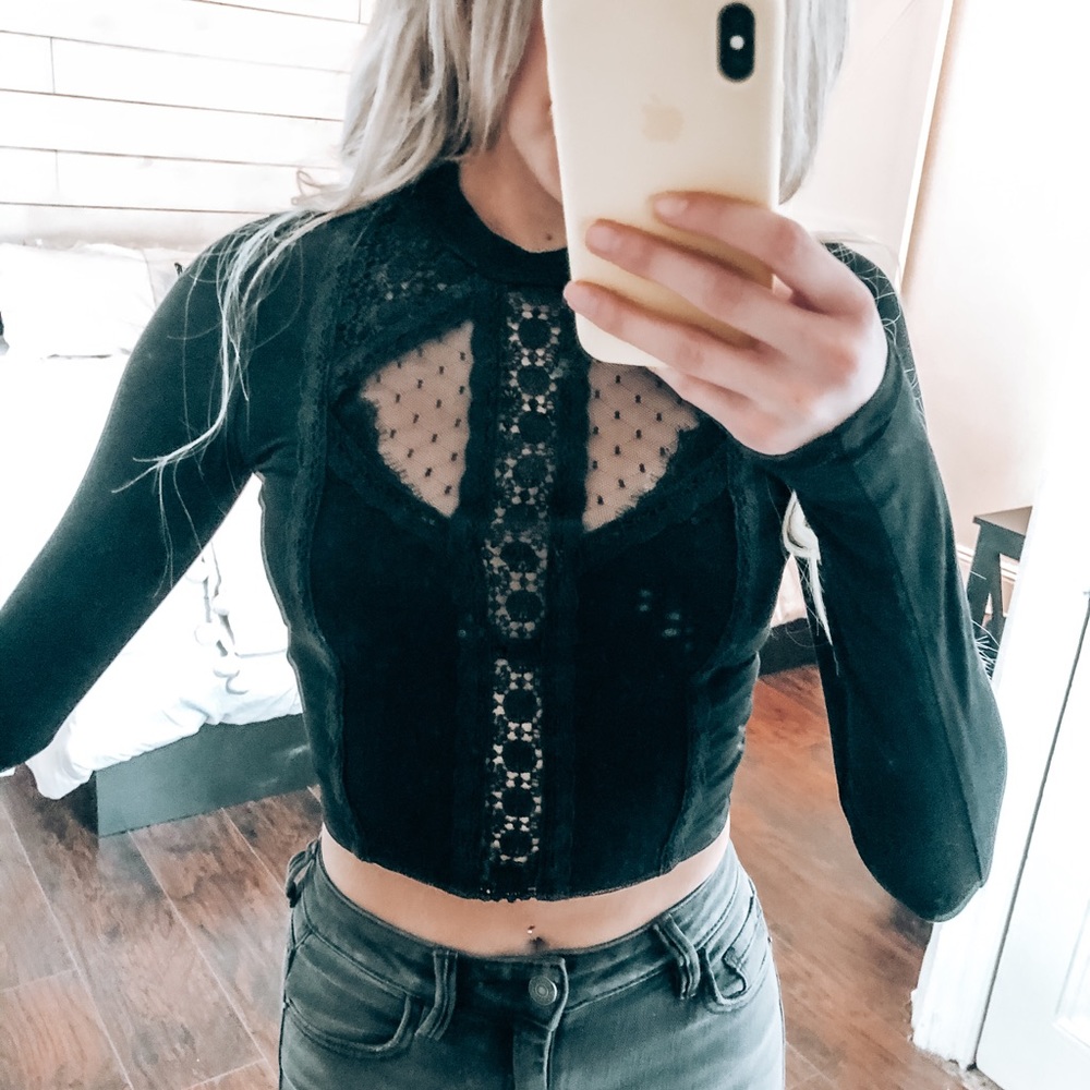 Forever 21 Black Long Sleeve Crop with Lace front